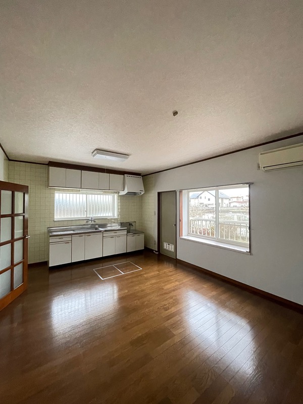 西一の沢貸家 リビング