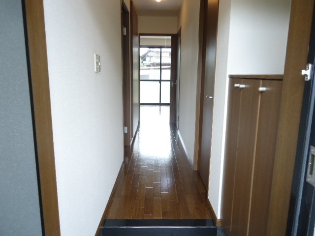 サン・グレイスヴィラ 玄関