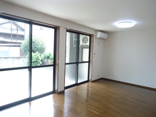 サン・グレイスヴィラ リビング