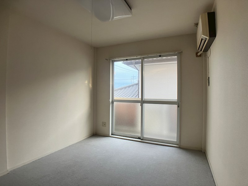 西川田第8レジデンス リビング