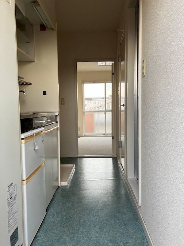 西川田第8レジデンス 玄関