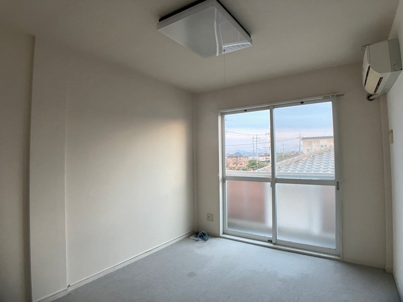 西川田第8レジデンス リビング