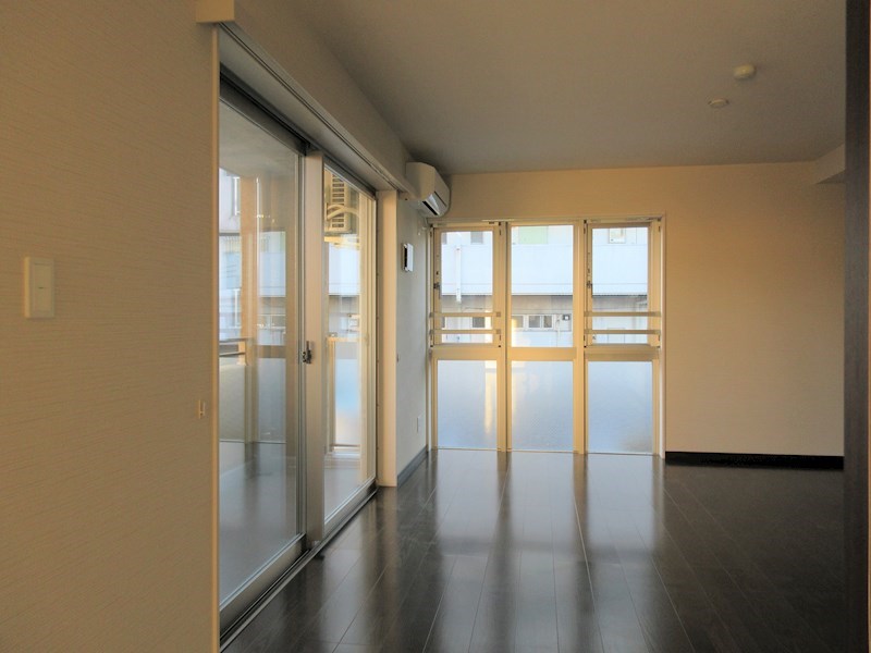 ネイザ戸祭 リビング