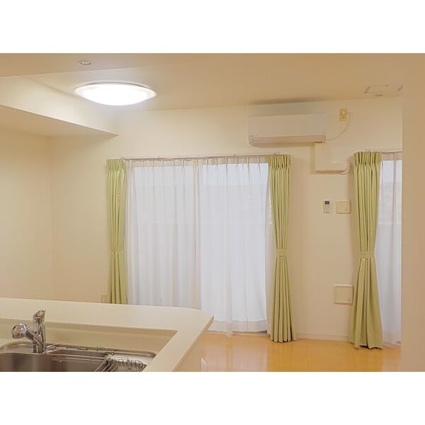 ラフィネスおもちゃのまち駅前 リビング