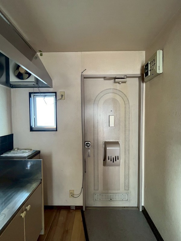 ローズハイツ 玄関