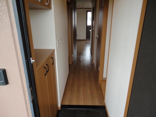 グランピア 玄関