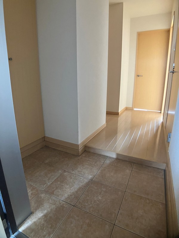 クラティオ 玄関