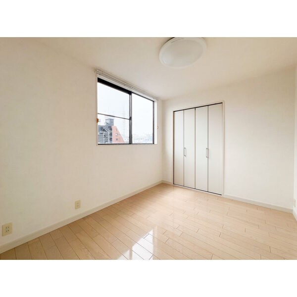 ロワールレジデンスⅤ ベッドルーム