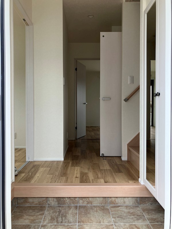 ノア　ビレッヂ　D棟 玄関