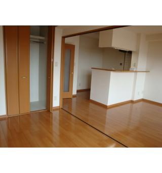 プリムヴェールＢ棟 ベッドルーム