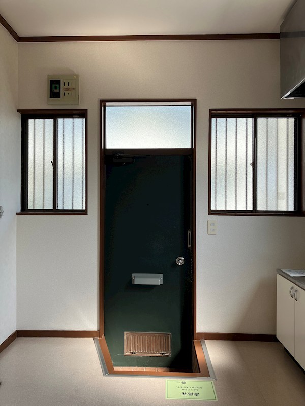 コーポ和気 玄関