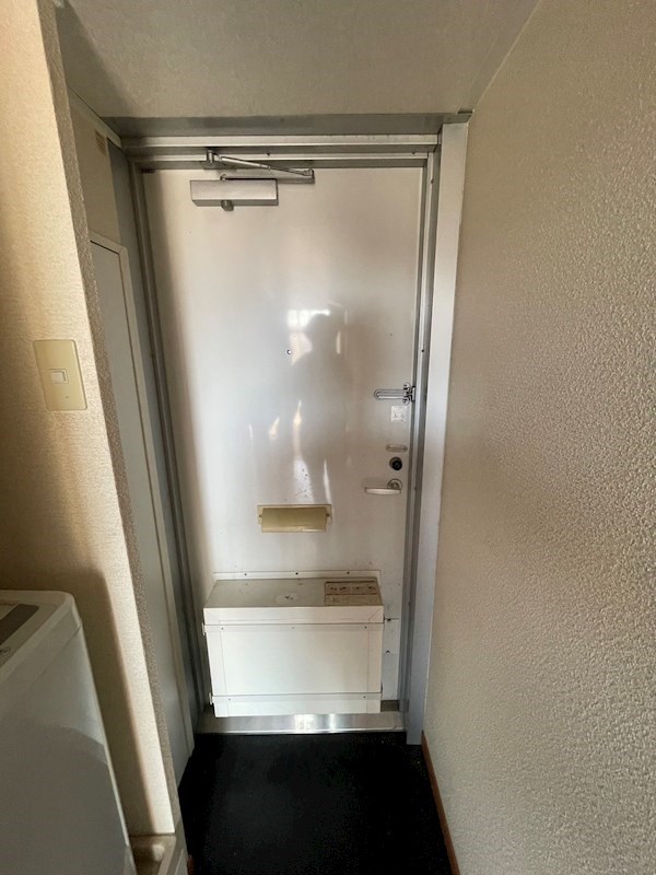 小俣南町レジデンス 玄関