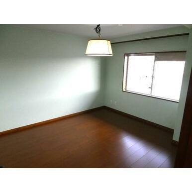 和三紫ビル ベッドルーム