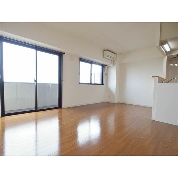 秋桜館・西原 リビング