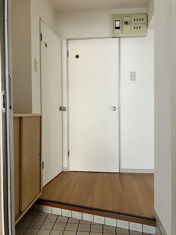 プラトー星 玄関