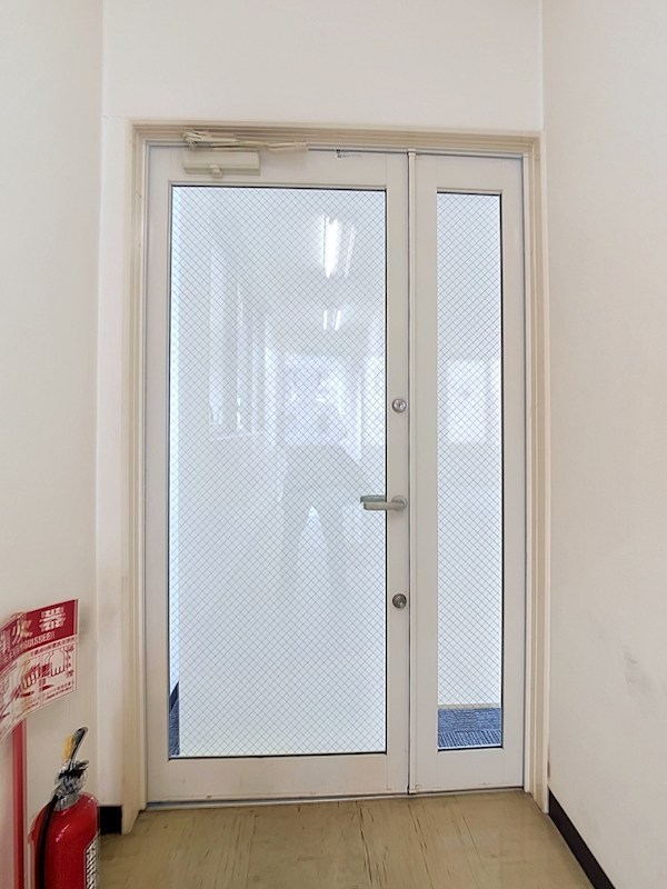 MKビル 玄関