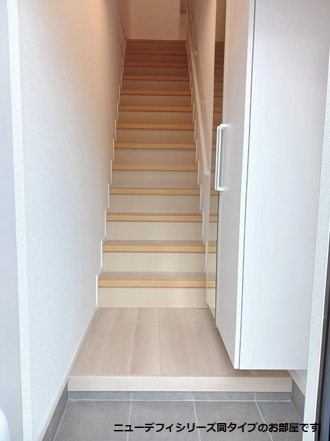 カミーノ　アムレト　Ⅱ 玄関