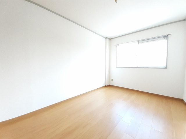 フランボワーズＣ ベッドルーム