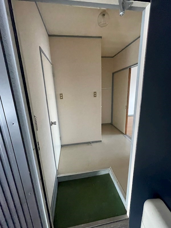 リベラルコーポ不動 玄関