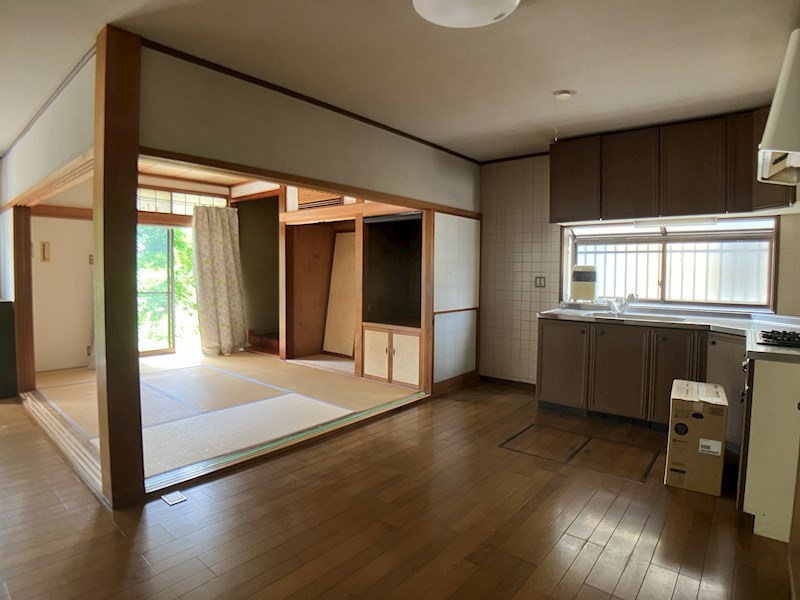 上戸祭貸家A リビング