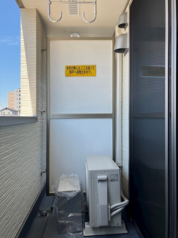 ロンド・ベル（LONDO BELL） ベランダ