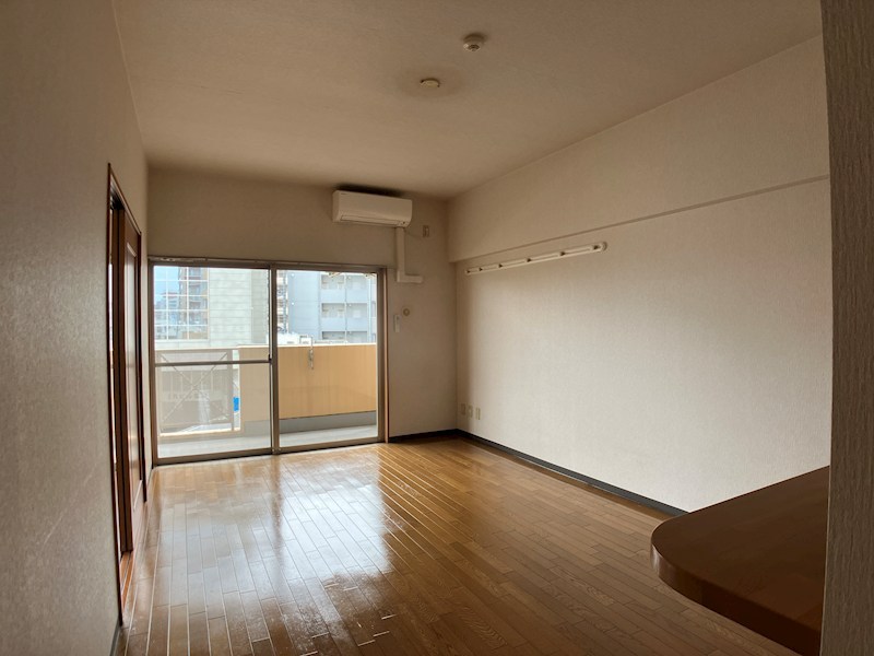 クロワサンス リビング