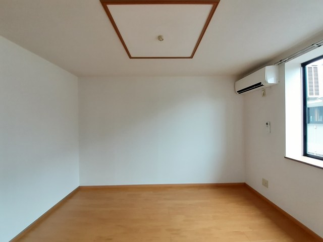 レジデンスイセヤマＡ リビング