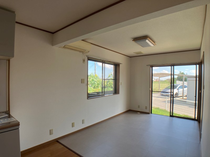 川田貸家 リビング