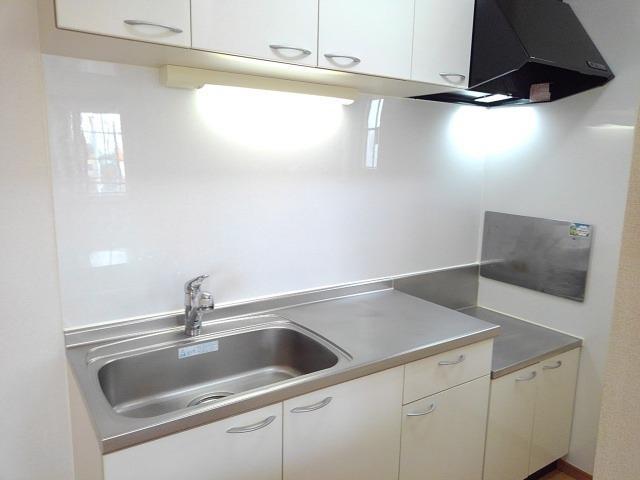 プリムロ－ズＢ キッチン