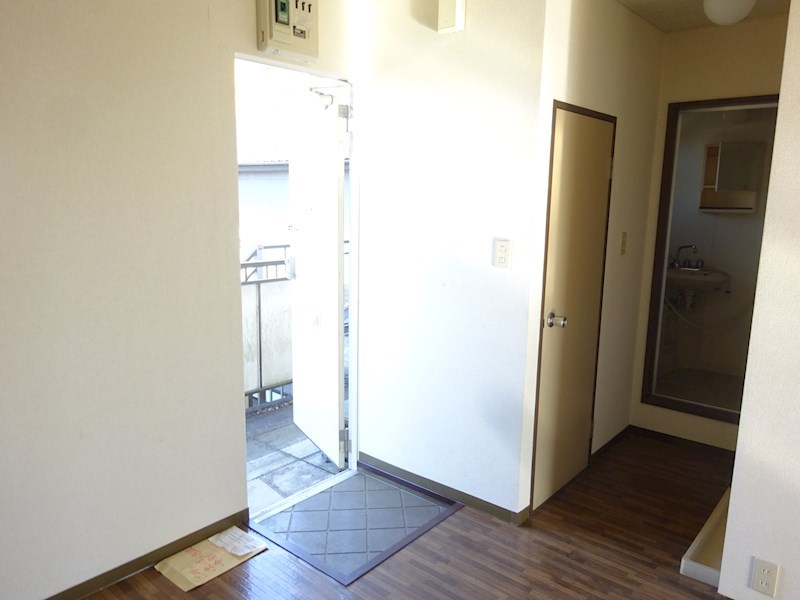 ハイツクレストコート 玄関