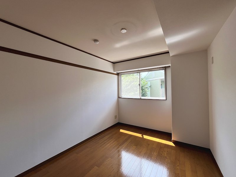 優泰佳ガーデンコート ベッドルーム