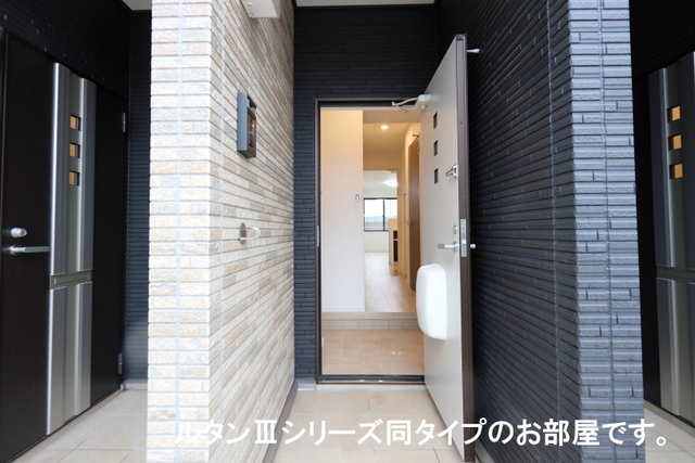 グランコートパル 玄関