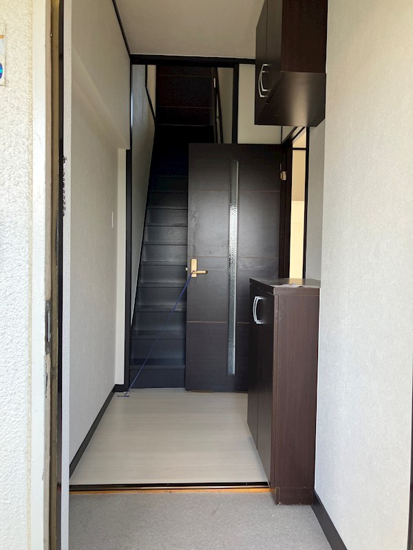 桜通りハイツ 玄関