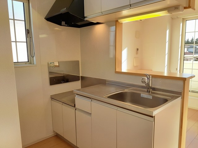 メゾン・ソレイユＢ キッチン