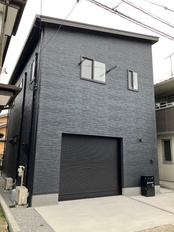 今泉ガレージ付き戸建 外観