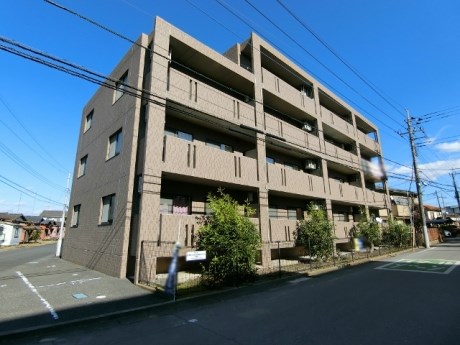 キング・ペレ 301号室 外観