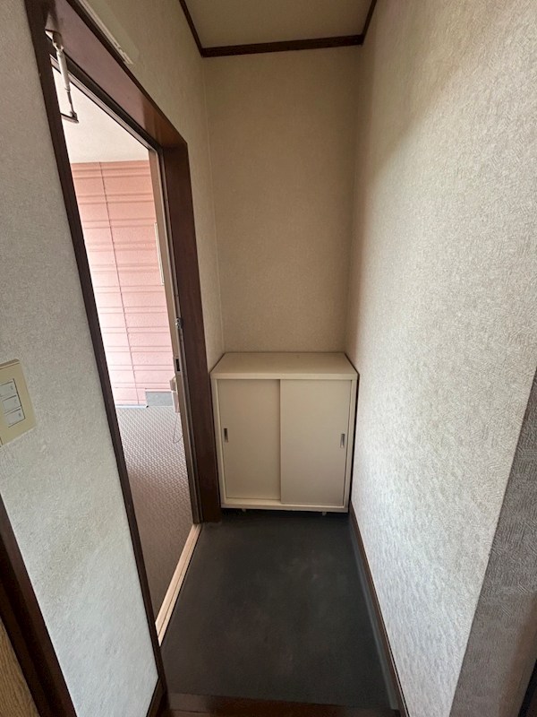 メゾン氷室(旧メゾン・ドォ・フローラ) 玄関