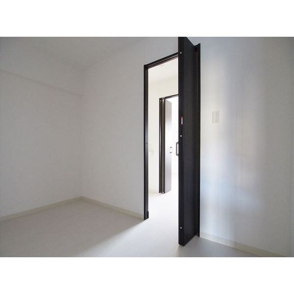 PLACIDES その他13