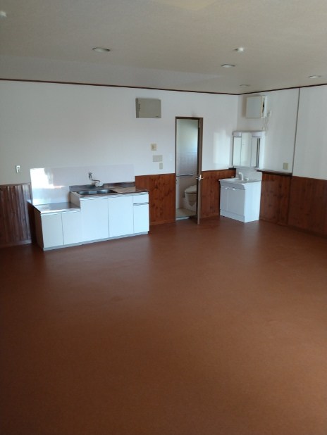 下岡本貸店舗・事務所 リビング