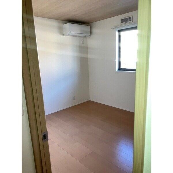 ソルコリーナC棟 ベッドルーム