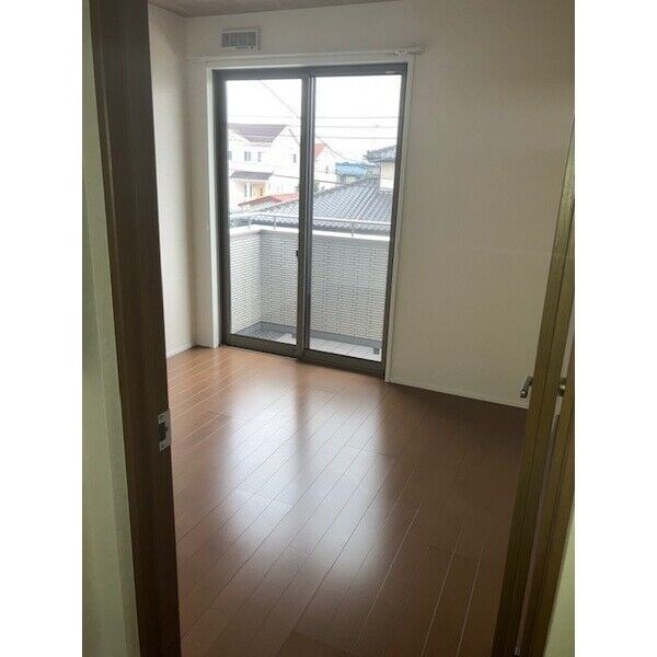 ソルコリーナD棟 ベッドルーム