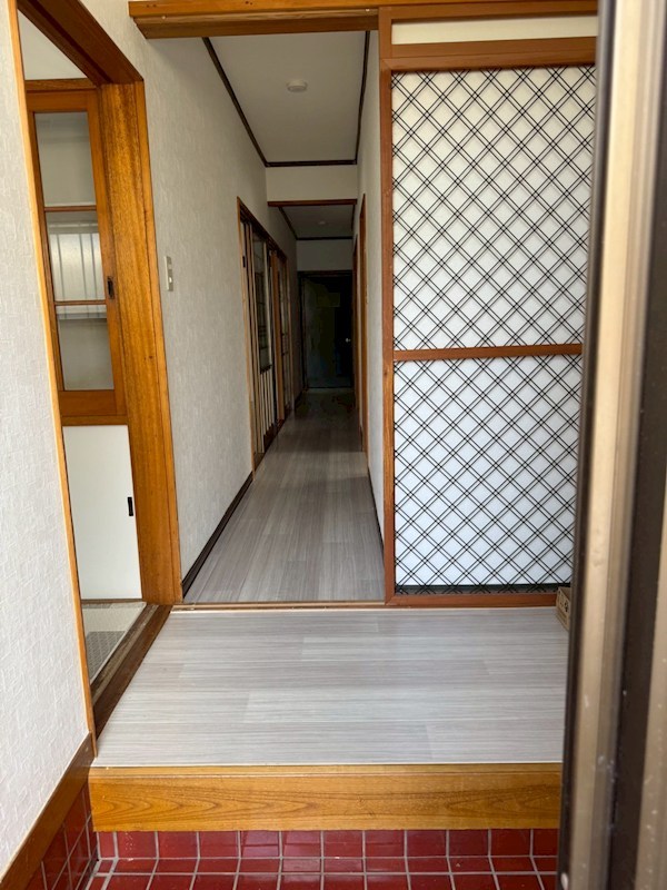 幕田町戸建 玄関