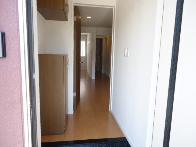 リバレインヒルズⅡ 玄関