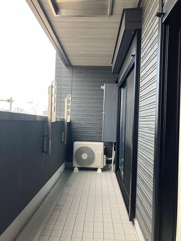 ジ　ワン　今泉 ベランダ