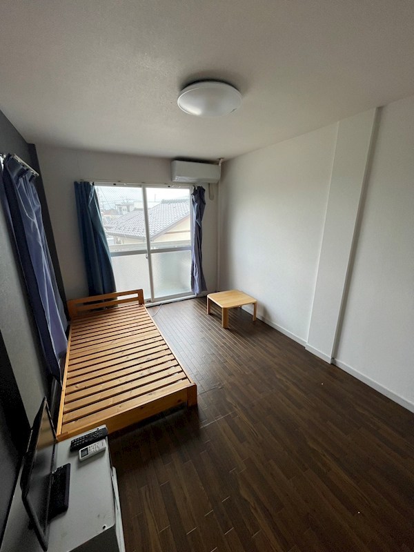 足利第2レジデンス リビング