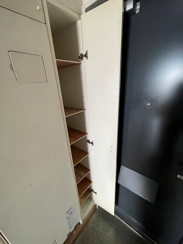 足利第2レジデンス 玄関