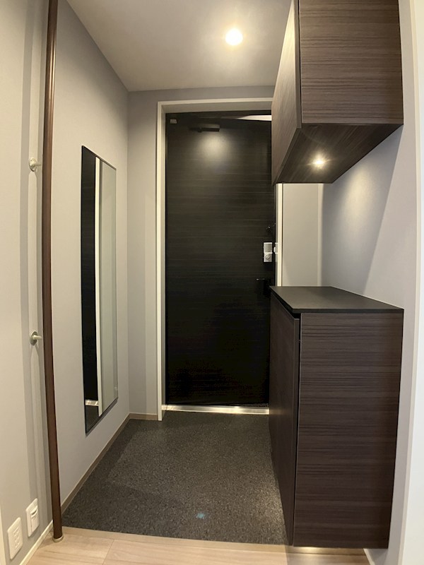 ジ　ワン　今泉 玄関