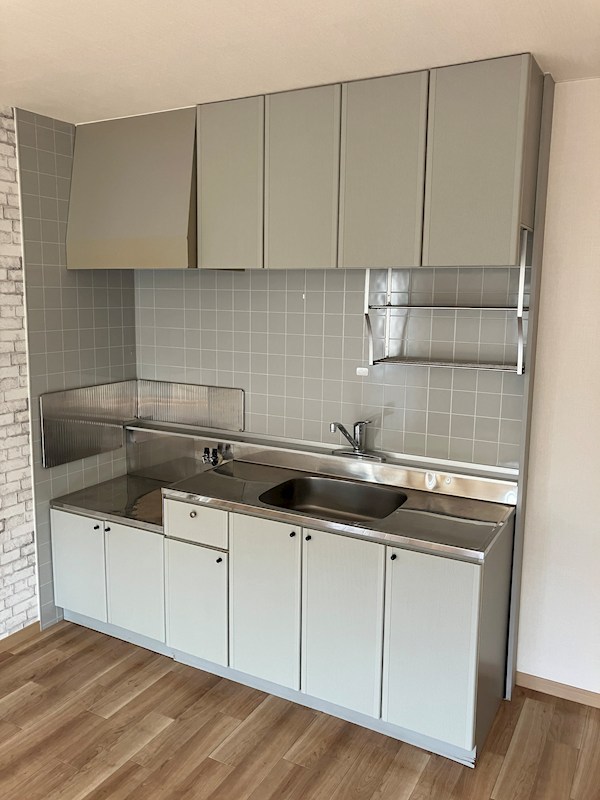 サンプレイスジョウナンE キッチン