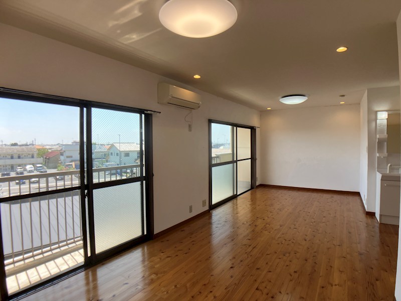 パインハウスⅡ リビング