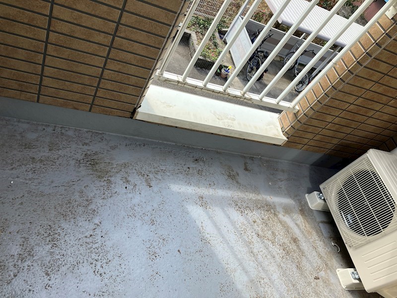 リリー・オブ・ザ・ヴァリー ベランダ